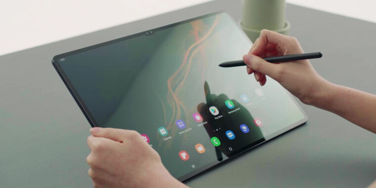 De nieuwe Android-tablets van Samsung zijn zo populair dat ze moesten stoppen met pre-orders