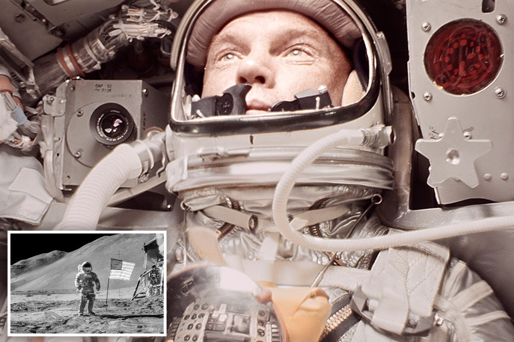Nieuwe foto's tonen John Glenn in een baan om de aarde op de 60e verjaardag van zijn oprichting