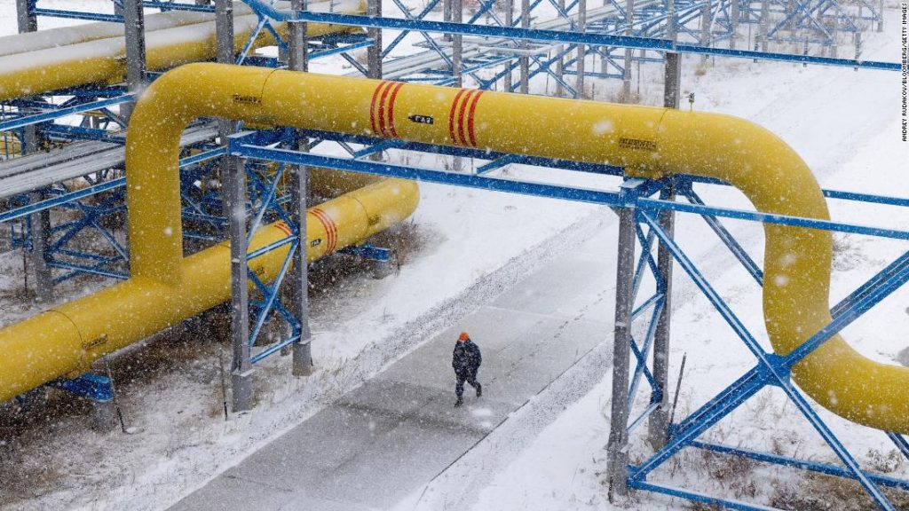Poetin wil dat 'onvriendelijke' landen in roebels voor Russisch gas betalen