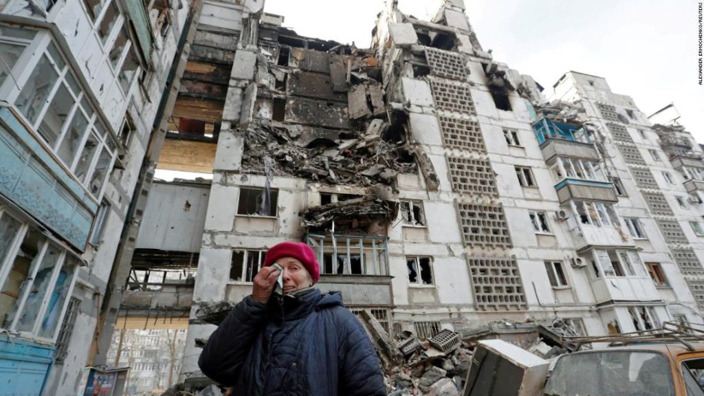 Evacuatiegangen Mariupol 'in handen van bezetters' als burgemeester iedereen vraagt ​​te vertrekken