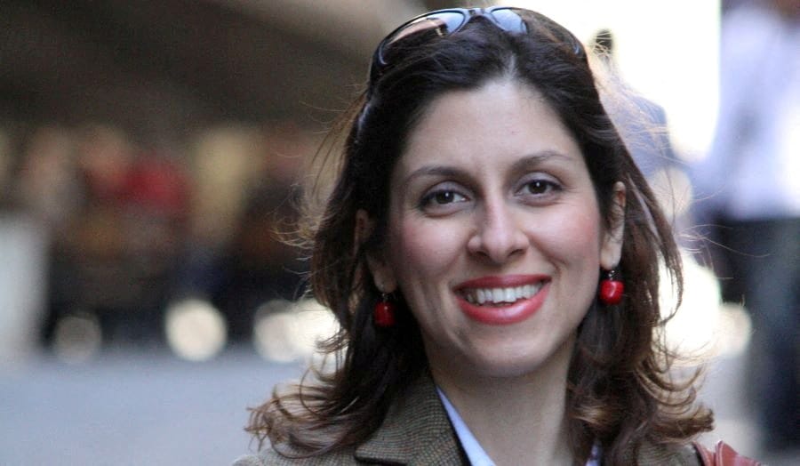 Nazanin Zaghari-Ratcliffe, een Britse liefdadigheidswerker die werd vrijgelaten uit Iran, is aangekomen in het VK