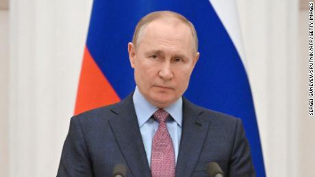 Vladimir Poetin wordt van zijn eresporttitels ontdaan tijdens de invasie van Oekraïne