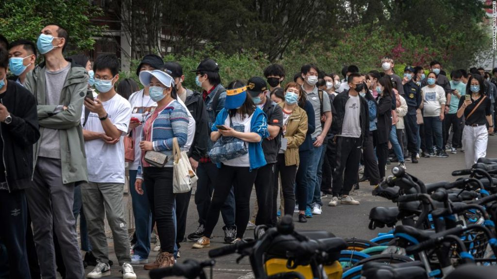 Peking voert massale Covid-tests uit tijdens de 'fast and furious'-uitbraak van Omicron