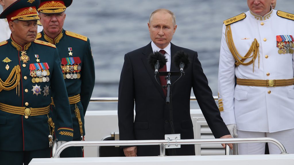 'Doomsday': Poetin hoopt het Westen af ​​te schrikken met een WO II-parade met een nucleair thema