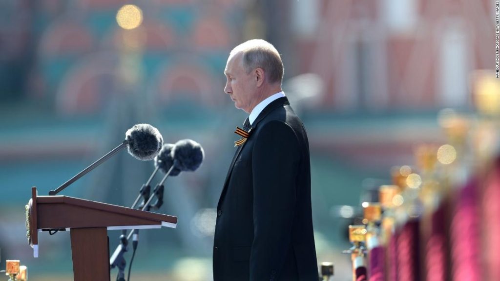VS kondigt sancties aan tegen door het Kremlin gecontroleerde mediabedrijven en verbiedt Rusland om bepaalde Amerikaanse adviesdiensten te gebruiken