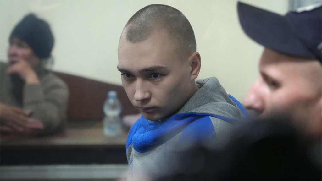 Oorlog in Oekraïne: Russische soldaat pleit schuldig aan moord op ongewapende burger in eerste proces voor oorlogsmisdaden