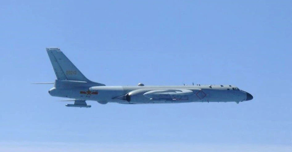 Japan jaagt zijn vliegtuigen achter Russische en Chinese gevechtsvliegtuigen aan in de buurt van het luchtruim tijdens een quad