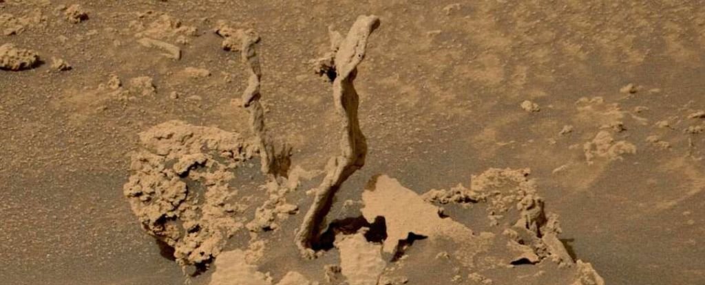Curiosity heeft een aantal echt vreemd uitziende verwrongen rotssterrenbeelden op het oppervlak van Mars gevonden