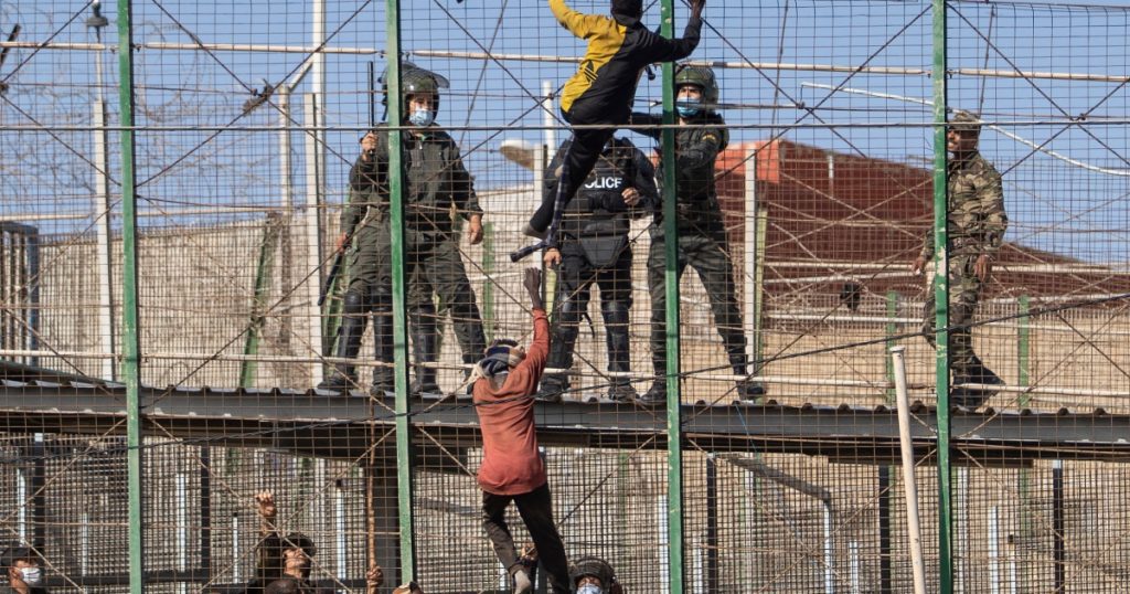 Marokko: 18 migranten gedood bij poging om het Spaanse Melilla binnen te komen |  immigratie nieuws