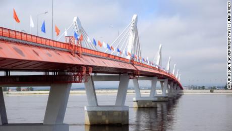 China en Rusland bouwen bruggen.  Avatar bedoeld