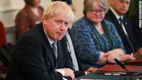 Waarom staat de Britse premier Boris Johnson voor zijn grootste crisis, en wat nu?