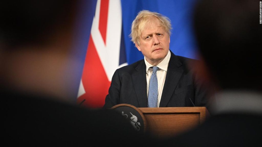 Britse premier Boris Johnson stapt op na opstand in zijn partij