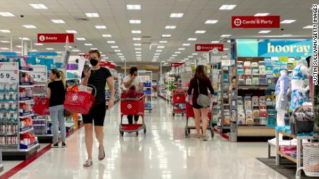 Target heeft tientallen eigen merken, zoals Cat &  Jack, universele draad en up & amp.  bovenstaande.