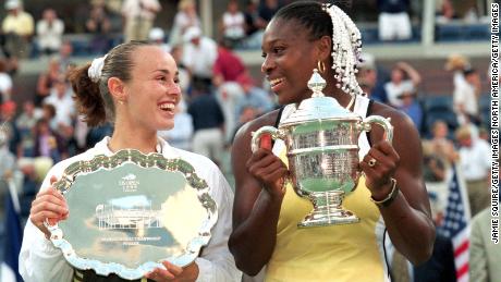 Serena Williams versloeg Martina Hingis in de US Open-finale van 1999 en won daarmee haar eerste Grand Slam-titel.