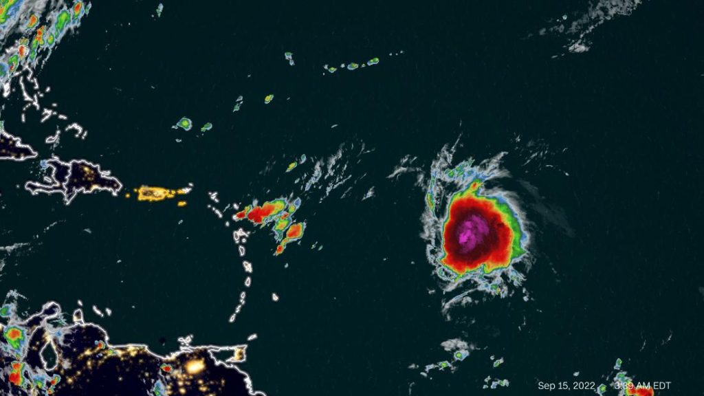 Tropische storm Fiona vormt zich in de Atlantische Oceaan.  Dit is waar je naartoe gaat