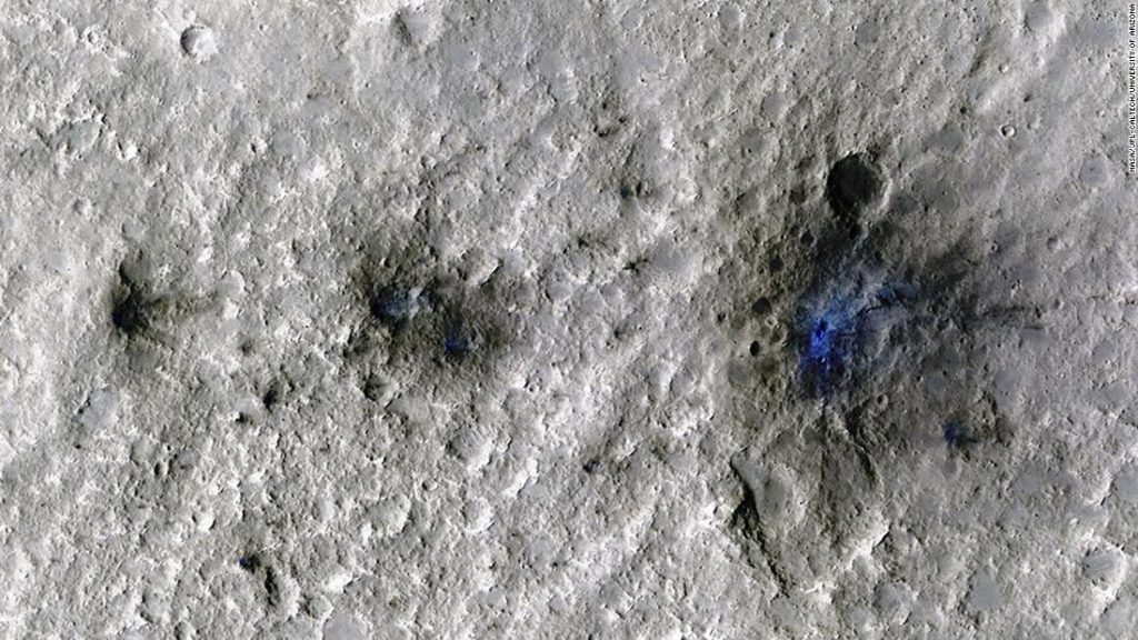 InSight-sonde ontdekt ruimterotsen die in botsing komen met Mars