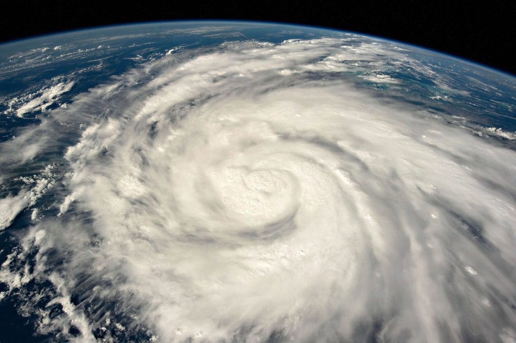 Orkaan Ian beweegt over het zuidwesten van Cuba op weg naar de Golf van Mexico als een gevaarlijke categorie 3 storm zoals gezien door astronauten in het internationale ruimtestation op 26 september 2022