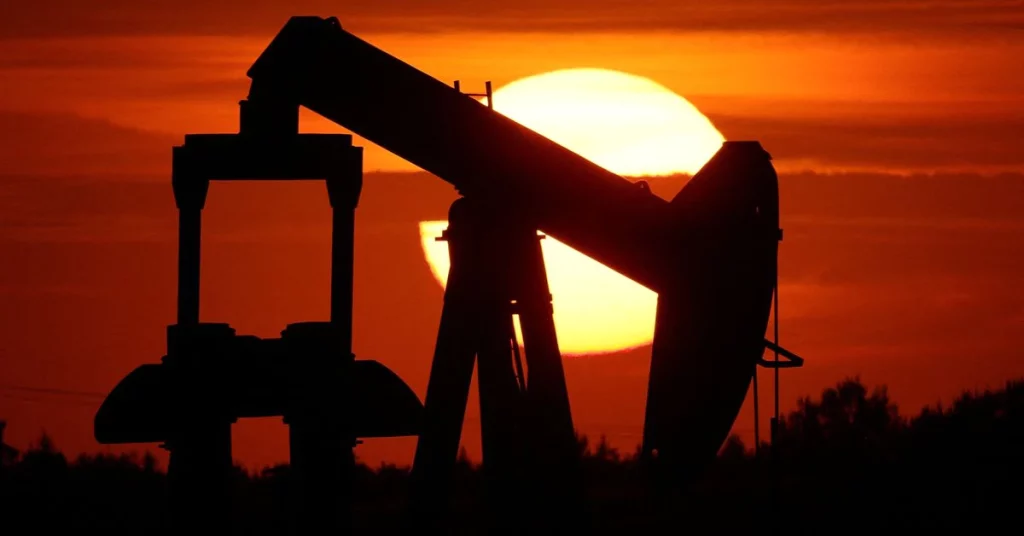 De olieprijzen stabiliseren hoger door zorgen over de aanvoer naarmate de winter nadert