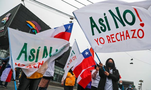 Demonstratie tegen de nieuwe grondwet, in Santiago, 30 augustus 2022.