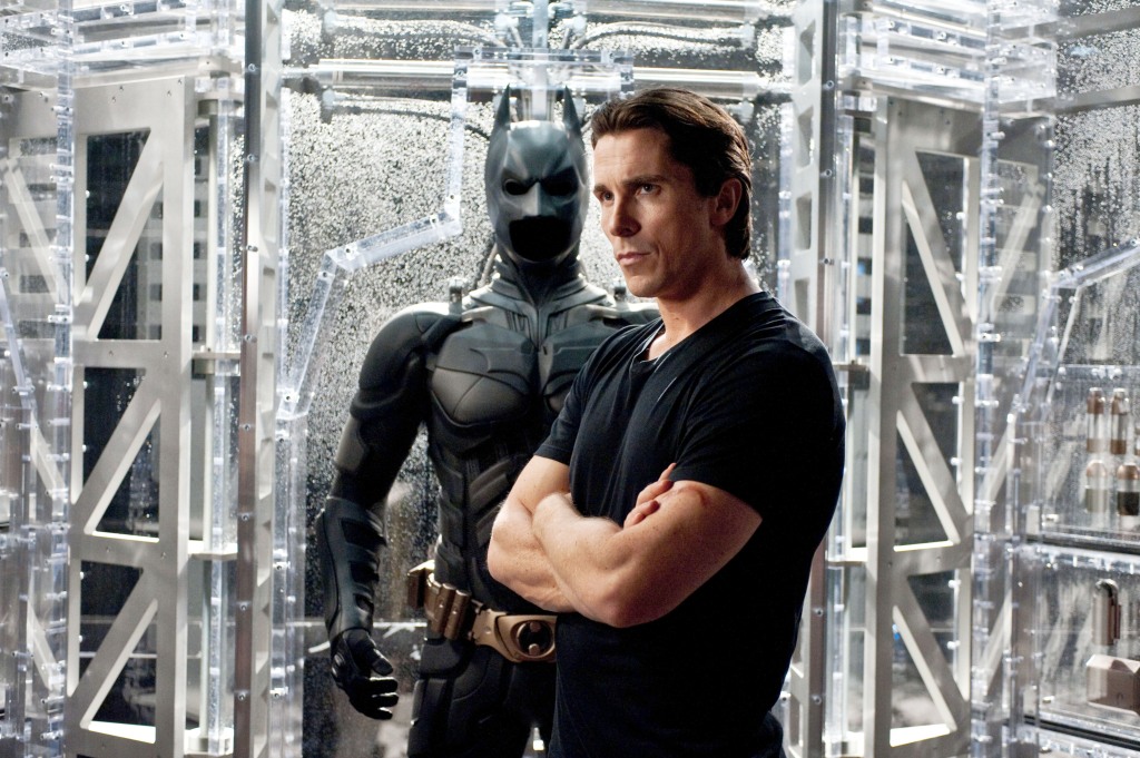 Christian Bale onthult dat hij zich zorgen maakt over het spelen van Batman - Deadline