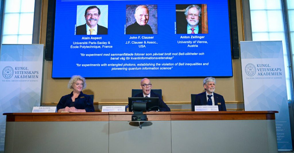 De Nobelprijs voor de natuurkunde is toegekend aan drie wetenschappers voor hun werk bij het onderzoeken van kwantumgekte