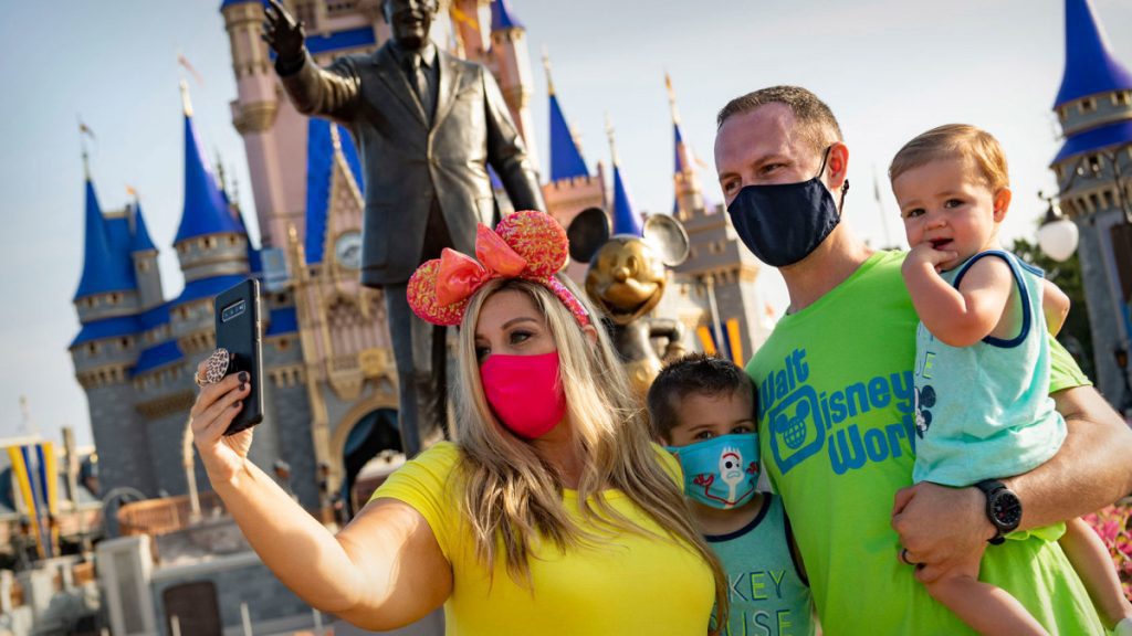 Disney World verhoogt de ticketprijzen en laat iets vallen waar bezoekers een hekel aan hebben