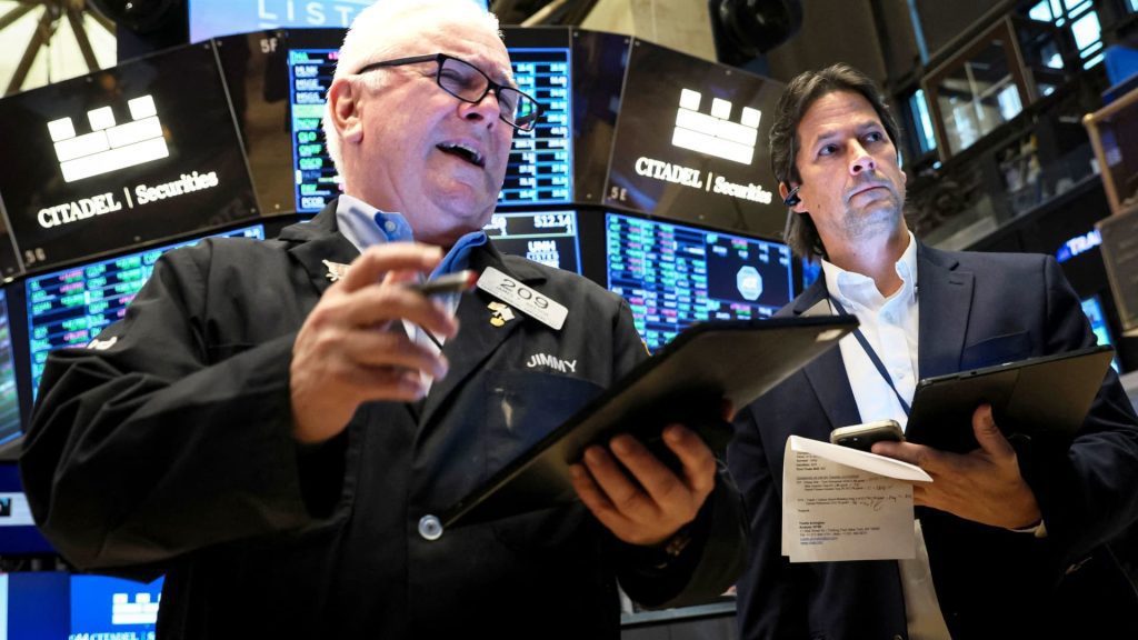 De Dow is vrijdag met 150 punten gestegen toen investeerders de angst voor stijgende rentetarieven lieten varen