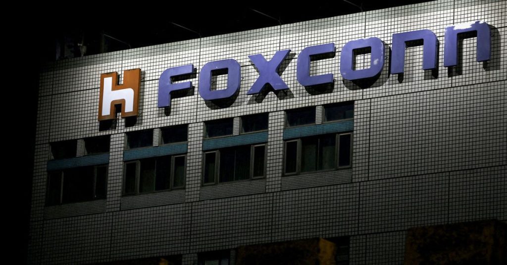 Bron: De problemen van Foxconn zullen een grotere tol eisen van de gigantische iPhone-fabriek in China naarmate meer werknemers vertrekken
