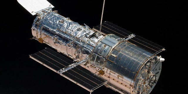 Een astronaut aan boord van Space Shuttle Atlantis maakte deze foto op 19 mei 2009 met de Hubble Space Telescope.