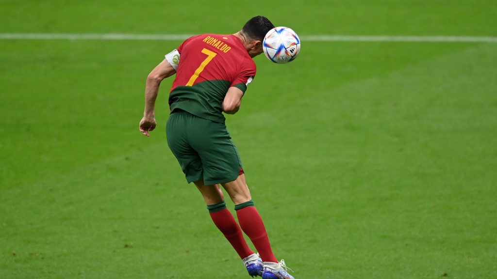 Bruno Fernandes dacht dat Cristiano Ronaldo het doelpunt van Portugal scoorde in de overwinning op Uruguay en houdt vol dat het niet uitmaakte wie zijn doelpunt was.