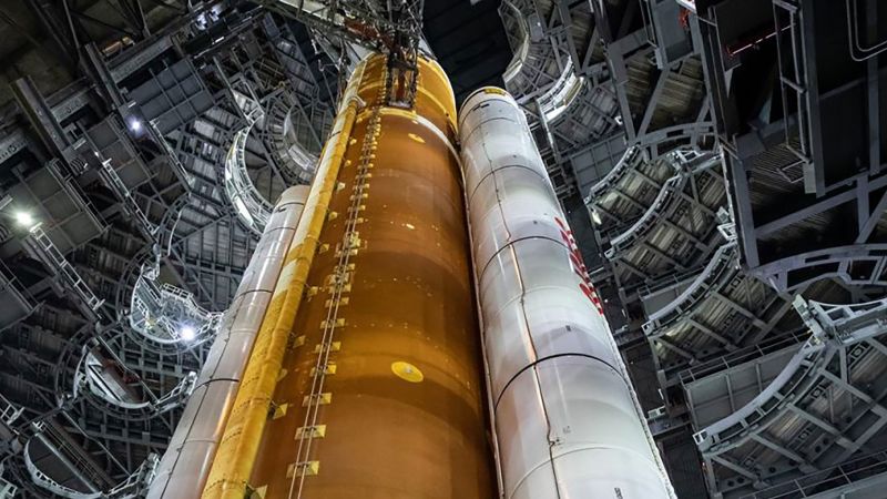 Artemis I: NASA's enorme maanraket is terug op het lanceerplatform voor zijn volgende lanceringspoging