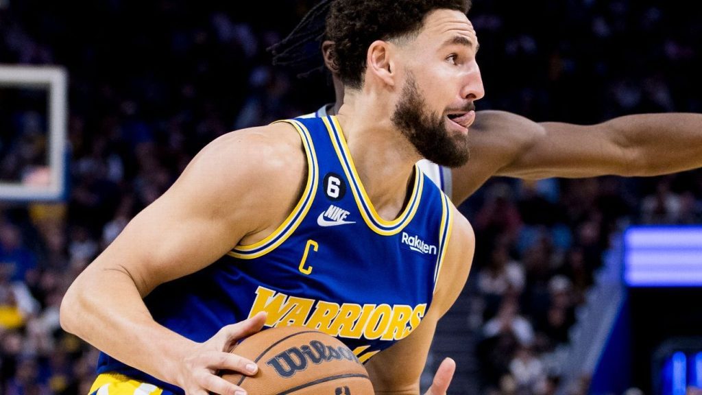 De National Basketball Association (NBA) bevestigt een gemiste verkeerde call op Klay Thompson in Warriors-overwinning