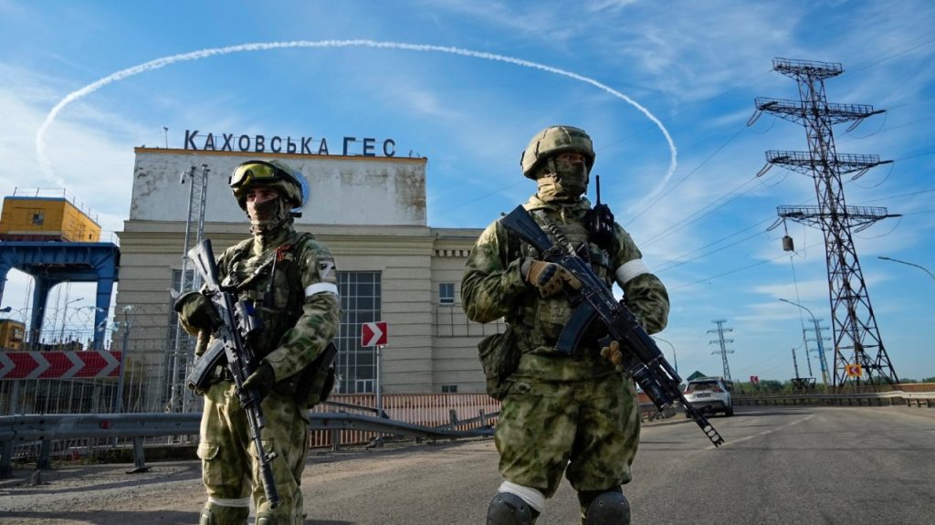 Rusland zegt dat Oekraïne de dam bij Cherson heeft geraakt met Amerikaanse raketten
