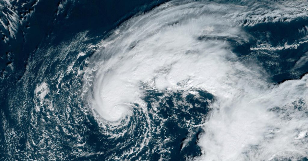 Tropische storm Martin verandert woensdag in orkaan