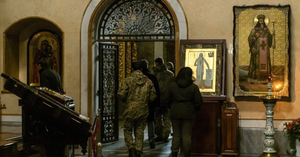 Oekraïne legt sancties op aan de hoge geestelijkheid van de pro-Moskou-kerk